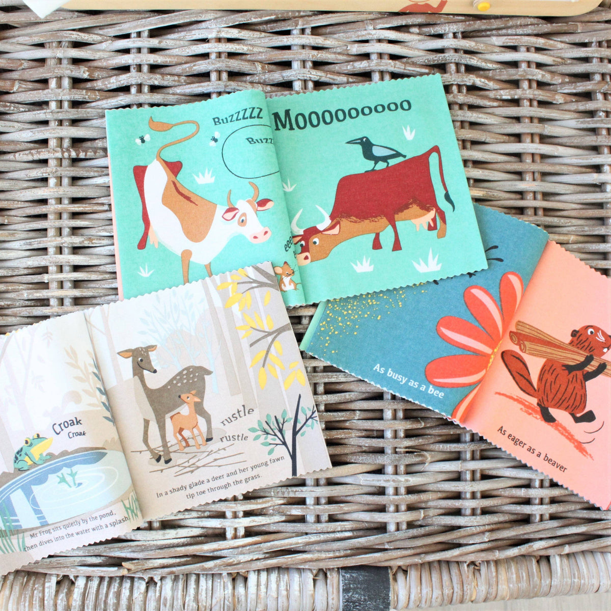 ThreadBear | Noisy Farmyard Rag Book