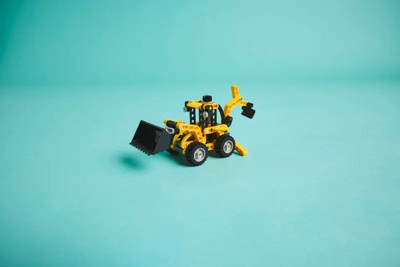 LEGO Technic - Backhoe Loader