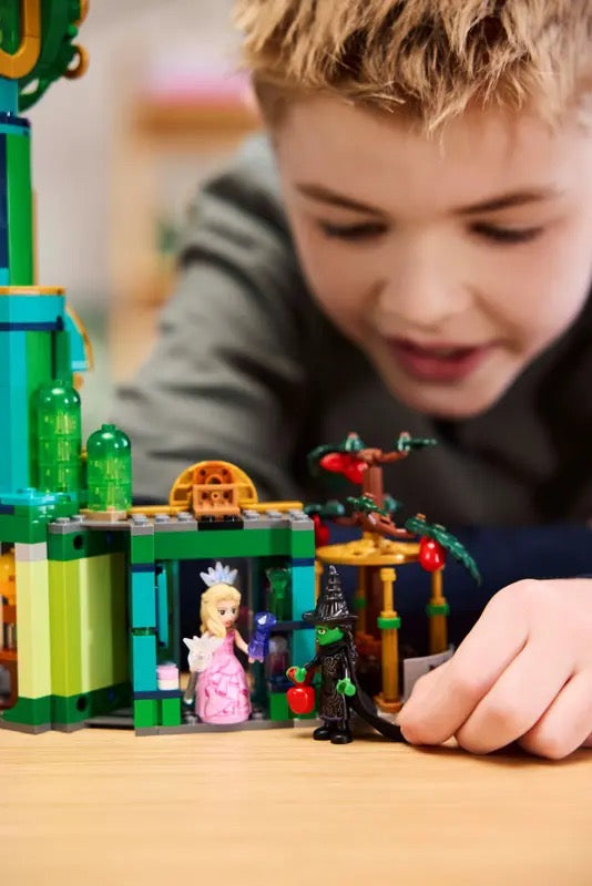 LEGO - Wicked: Welcome to Emerald City