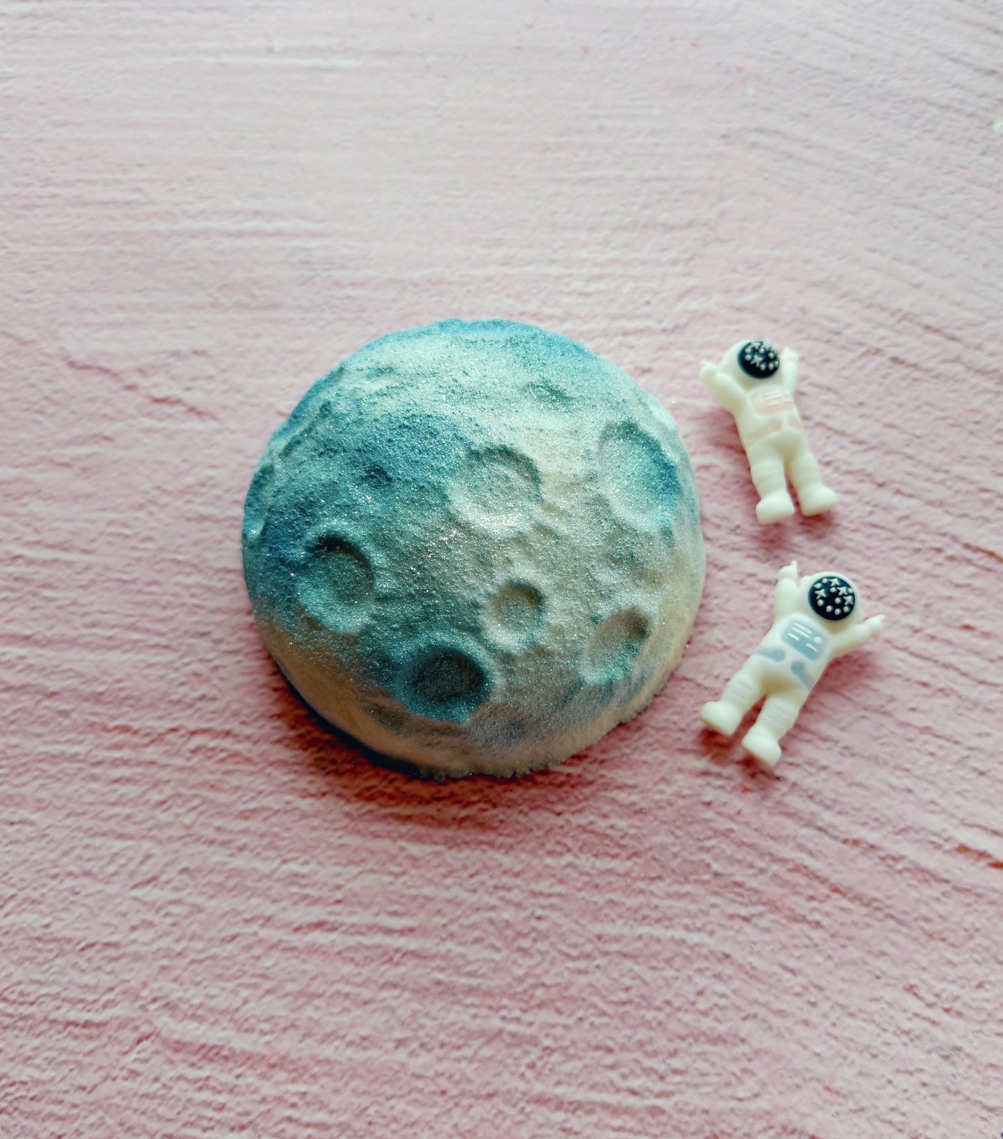 Moon Bath Bomb - with astronaut inside!