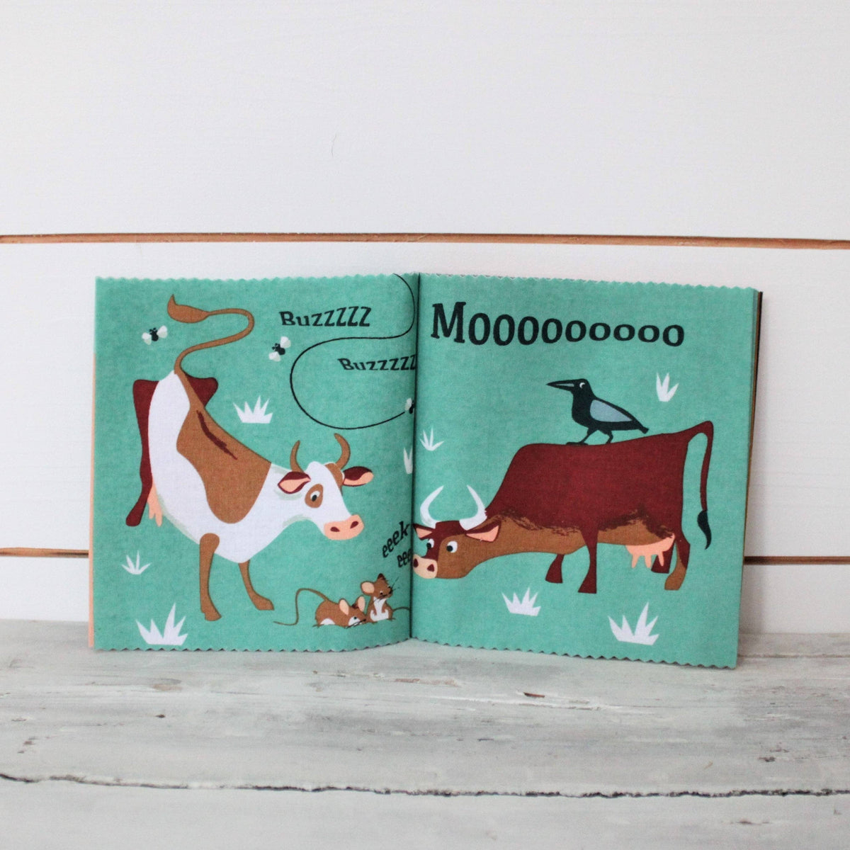 ThreadBear | Noisy Farmyard Rag Book