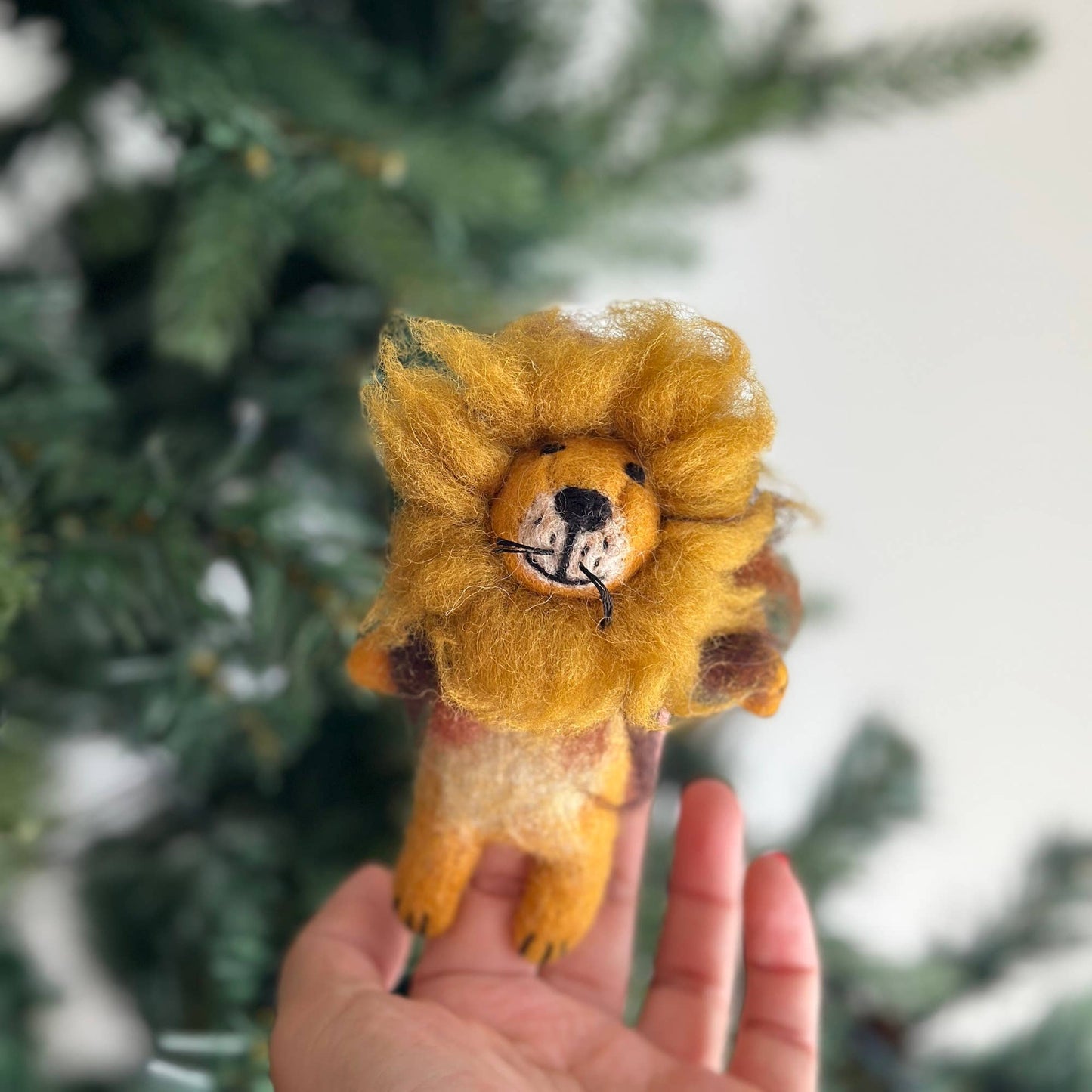 Felt Fluffy Lion Finger Puppet