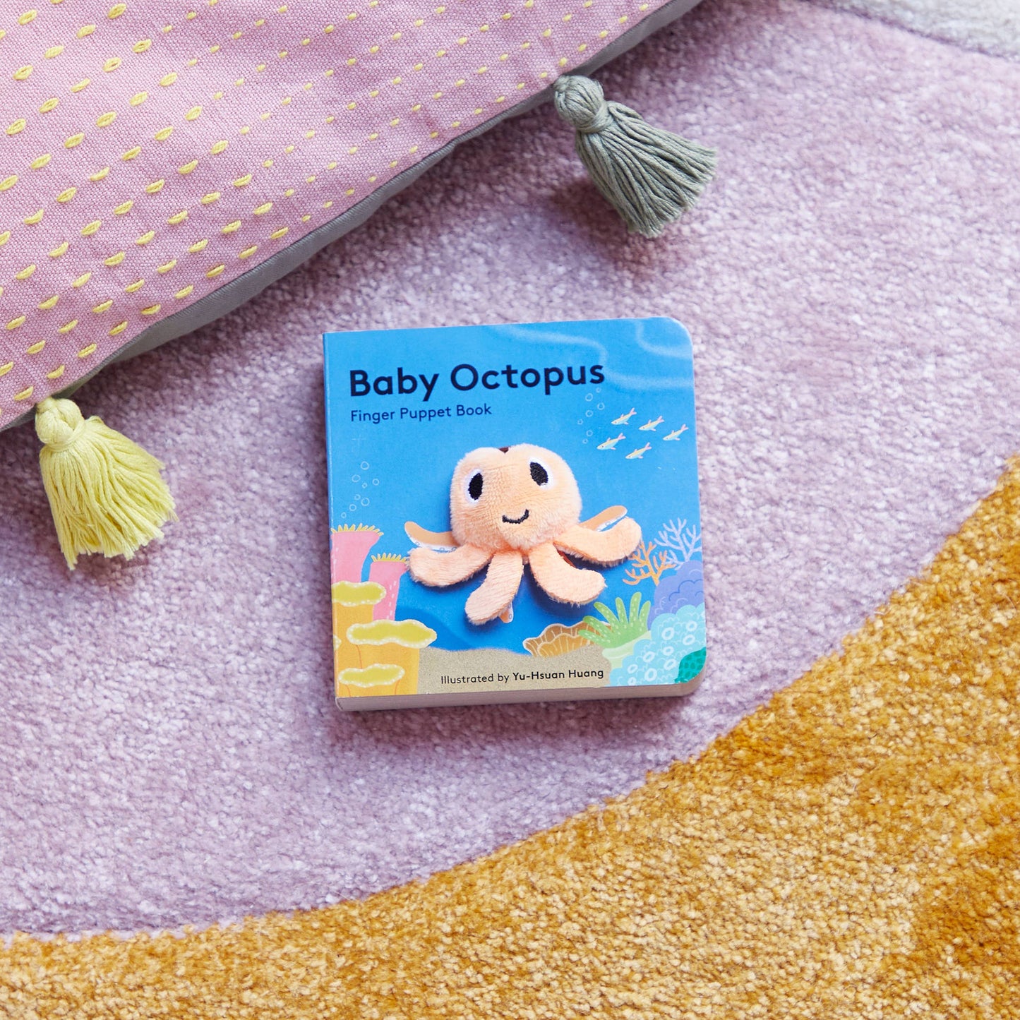 Baby Octopus: Finger Puppet Book
