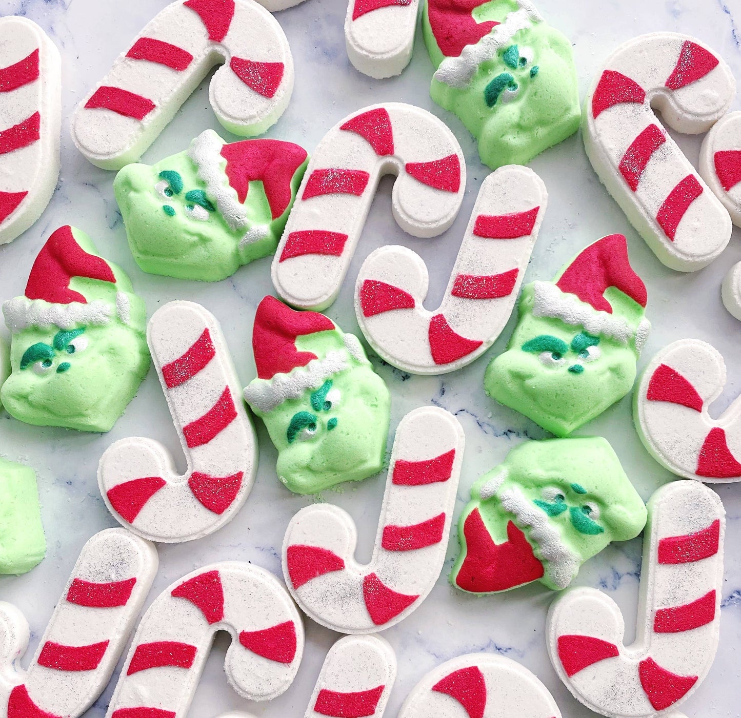 Grinch Bath Bomb - with toy inside!